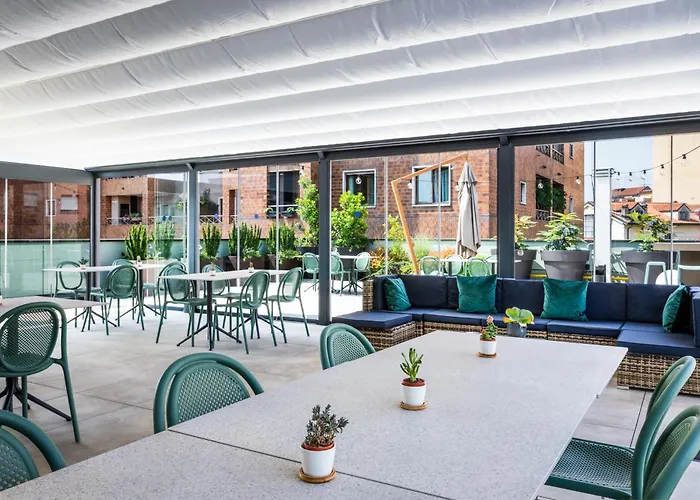 Co99 Art Building Residence